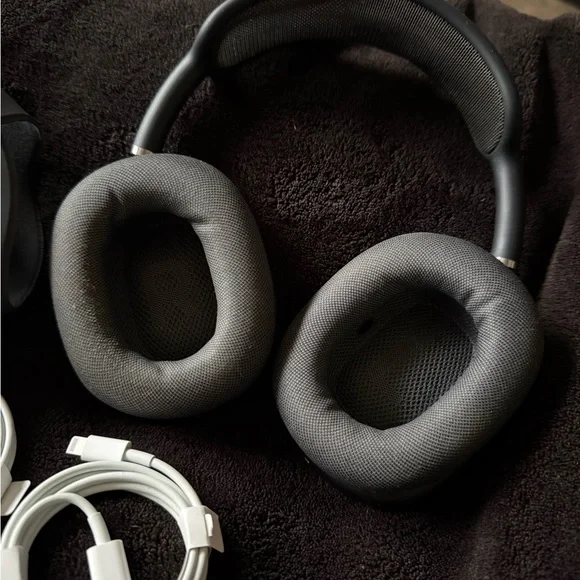 Apple AirPods Max 1 - Picture 4 of 5